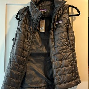 BRAND NEW PATAGONIA VEST